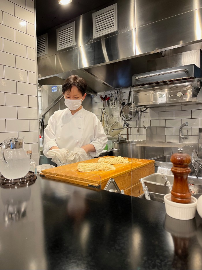 Preparing the noodles